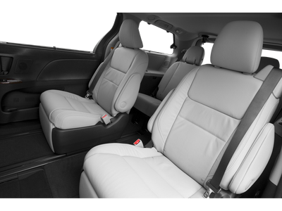 2015 Toyota Sienna XLE Minivan 4D