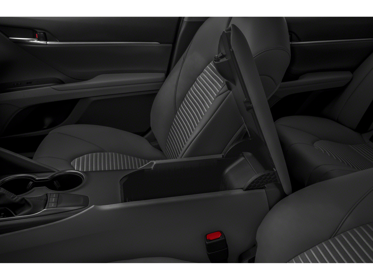 2024 Toyota Camry SE Sedan 4D