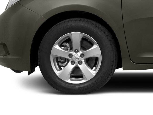 2014 Toyota Sienna XLE Minivan 4D