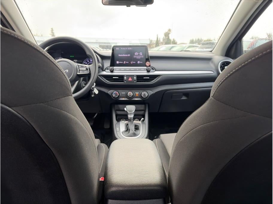 2023 Kia Forte LXS Sedan 4D