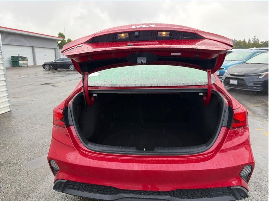 2023 Kia Forte LXS Sedan 4D