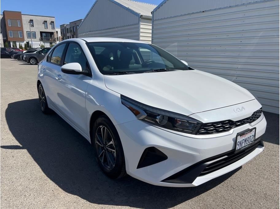 2024 Kia Forte LXS Sedan 4D
