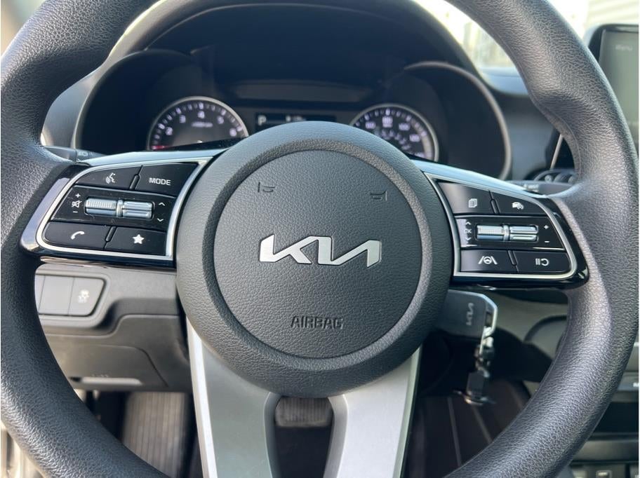 2023 Kia Forte LXS Sedan 4D