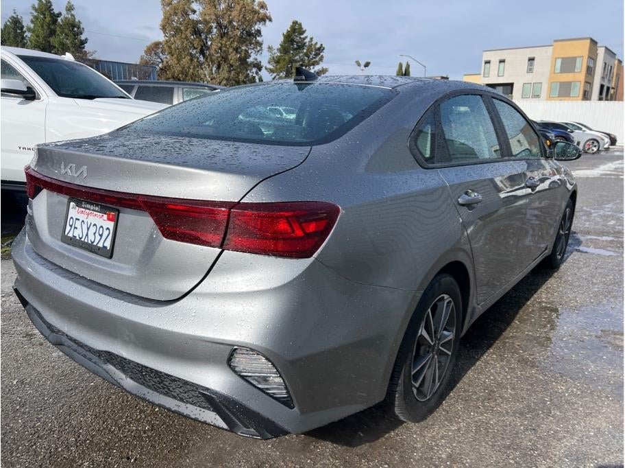 2023 Kia Forte LXS Sedan 4D