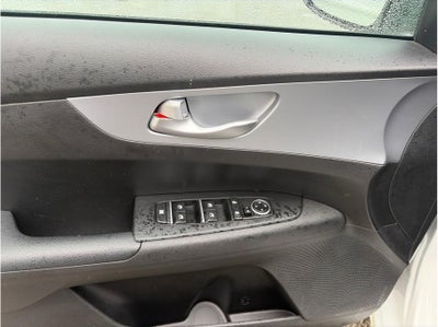 2023 Kia Forte LXS Sedan 4D