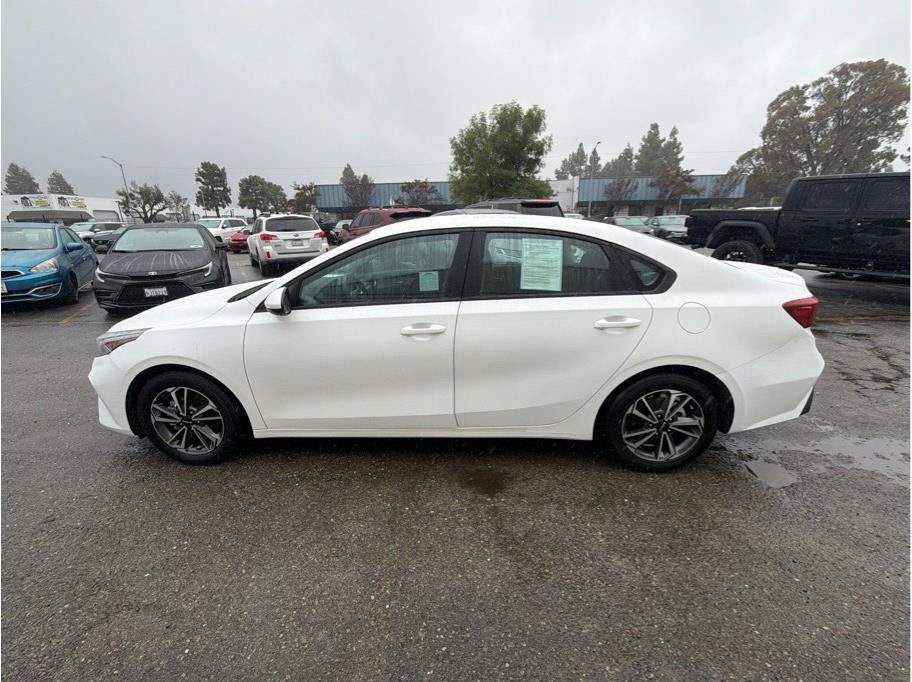 2023 Kia Forte LXS Sedan 4D