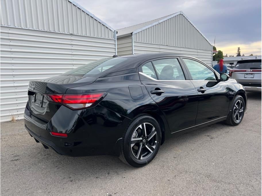 2025 Nissan Sentra SV Sedan 4D