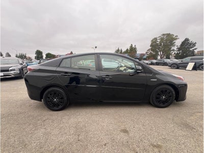 2016 Toyota Prius Four Hatchback 4D