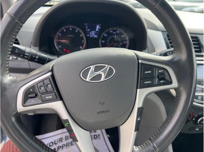 2013 Hyundai Accent SE Hatchback 4D