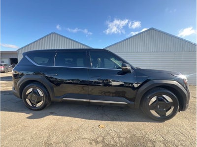 2024 Kia EV9 Light Sport Utility 4D