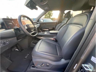 2024 Kia EV9 Light Long Range Sport Utility 4D