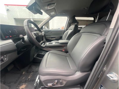 2024 Kia EV9 Light Long Range Sport Utility 4D