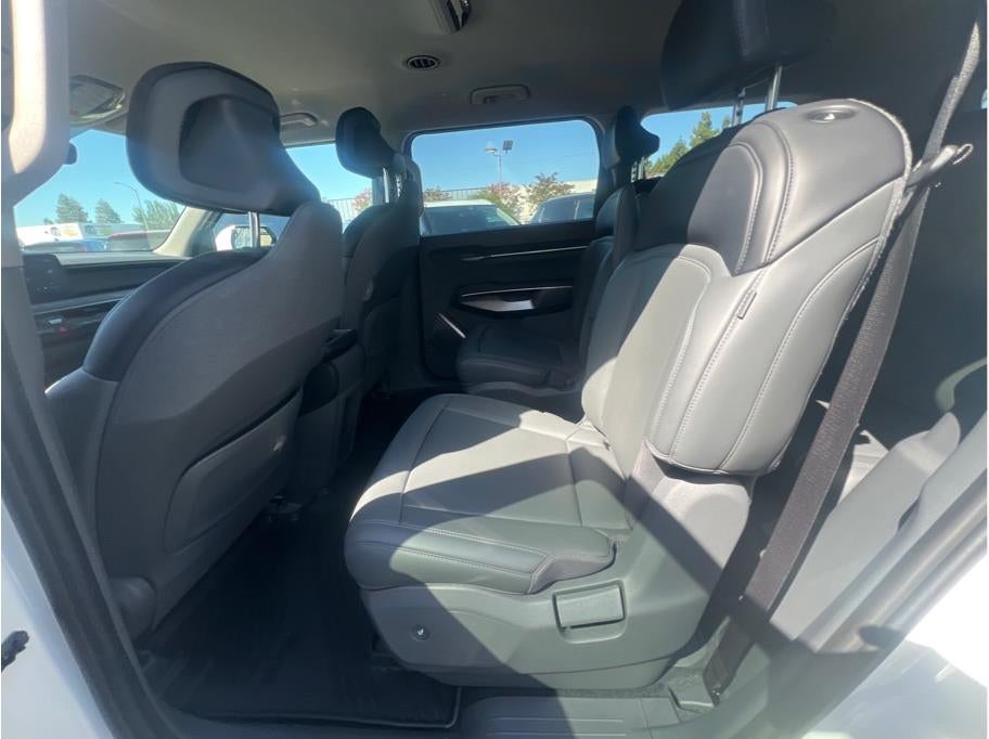 2024 Kia EV9 Light Long Range Sport Utility 4D
