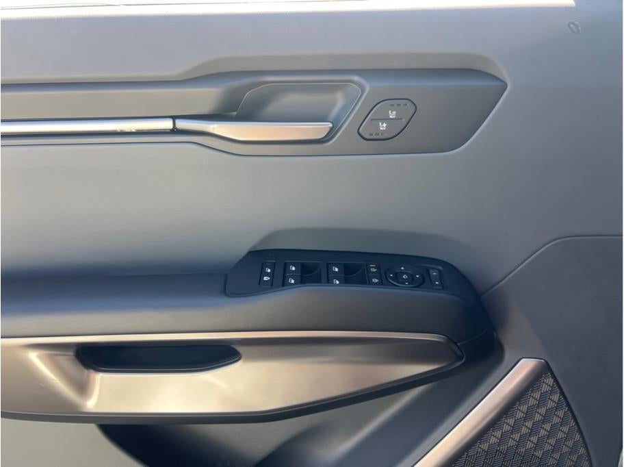2024 Kia EV9 Light Long Range Sport Utility 4D
