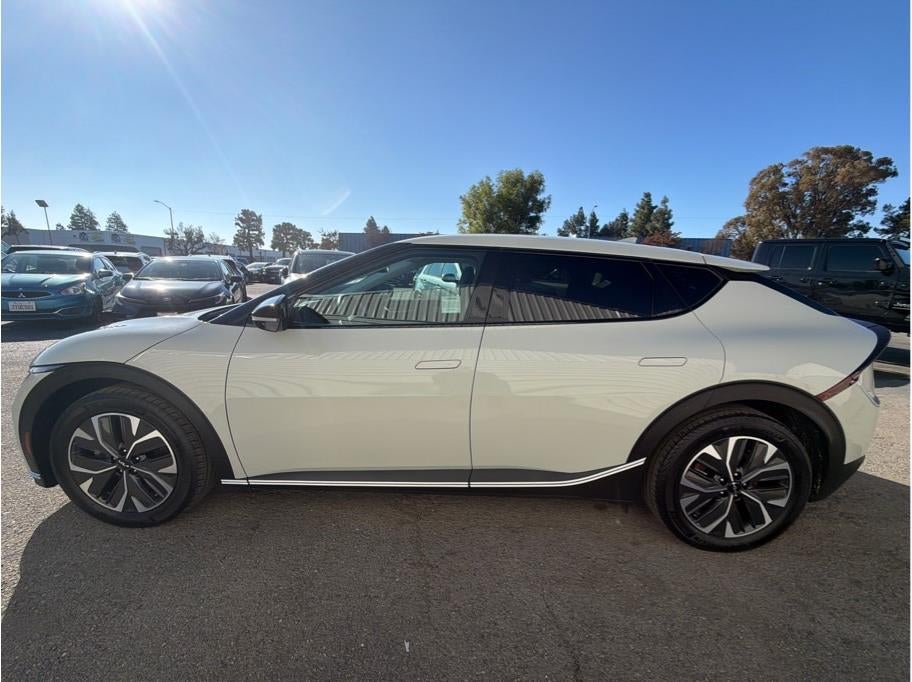 2024 Kia EV6 Light Long Range Sport Utility 4D
