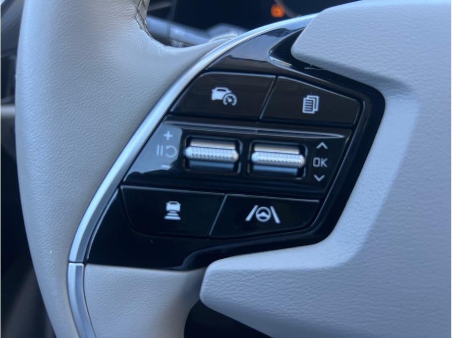 2023 Kia Niro EV Wind Wagon 4D