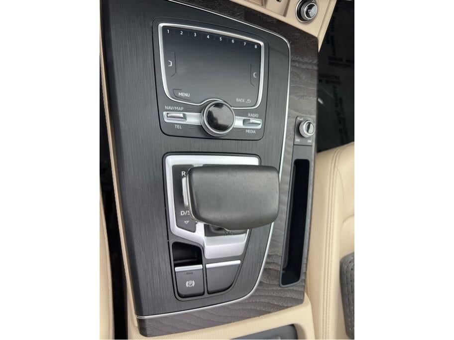 2020 Audi Q5 45 TFSI Premium Plus Sport Utility 4D