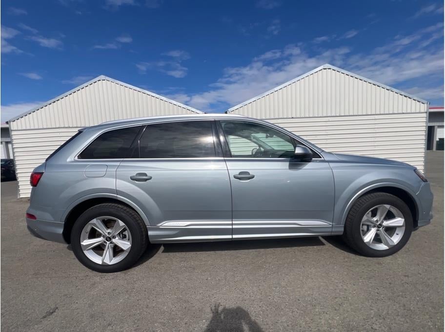 2024 Audi Q7 45 TFSI Premium Plus Sport Utility 4D
