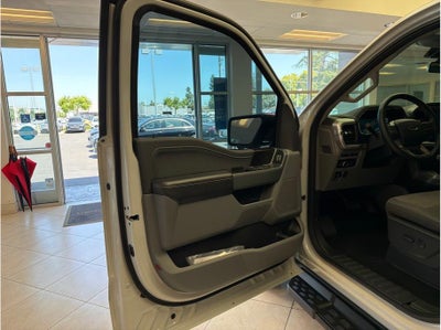 2023 Ford F150 Lightning XLT Pickup 4D 5 1/2 ft
