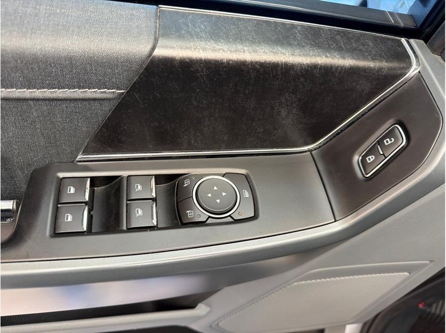 2023 Ford F150 Lightning XLT Pickup 4D 5 1/2 ft