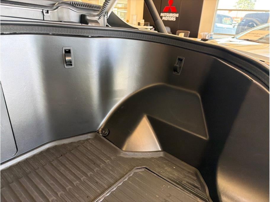 2023 Ford F150 Lightning XLT Pickup 4D 5 1/2 ft