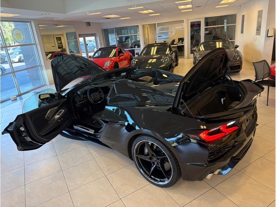 2025 Chevrolet Corvette E-Ray Convertible 2D