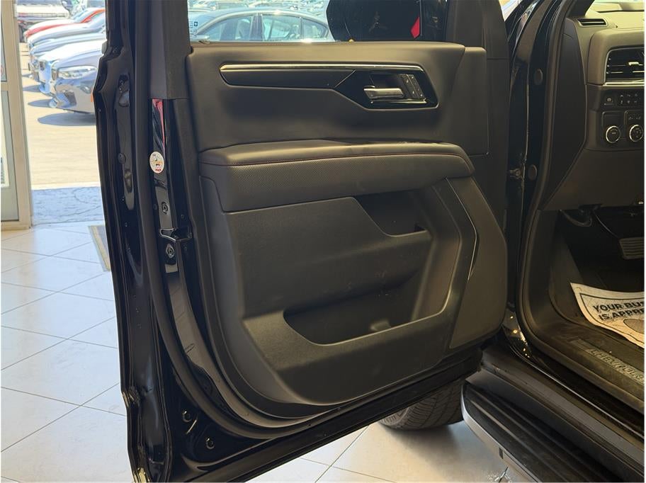 2025 Chevrolet Suburban RST Sport Utility 4D