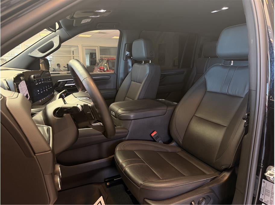 2025 Chevrolet Suburban RST Sport Utility 4D