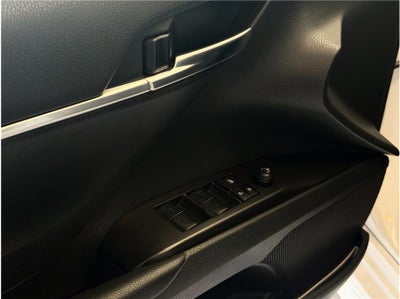 2024 Toyota Camry SE Sedan 4D