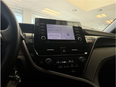 2024 Toyota Camry SE Sedan 4D
