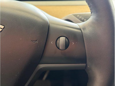 2022 Tesla Model 3 Long Range Sedan 4D