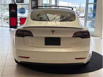2022 Tesla Model 3 Long Range Sedan 4D