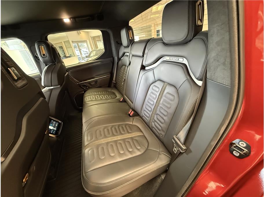 2022 Rivian R1T Adventure Pickup 4D 4 1/2 ft