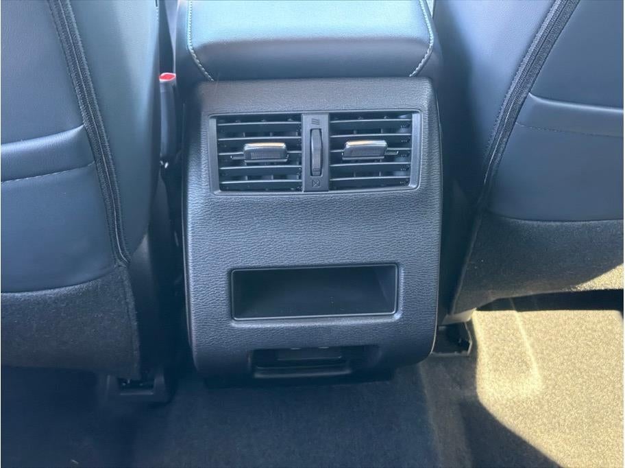 2025 Mitsubishi Outlander SE Sport Utility 4D