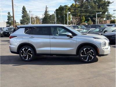 2025 Mitsubishi Outlander PHEV SE Sport Utility 4D