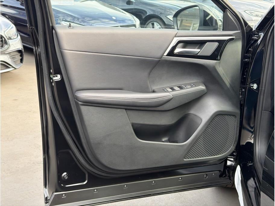 2025 Mitsubishi Outlander PHEV SE Tech Package