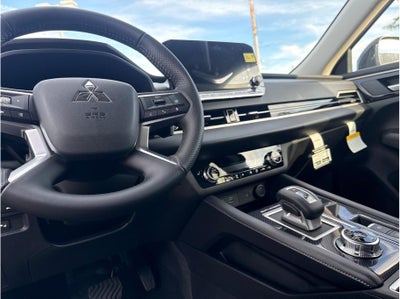 2025 Mitsubishi Outlander PHEV SE