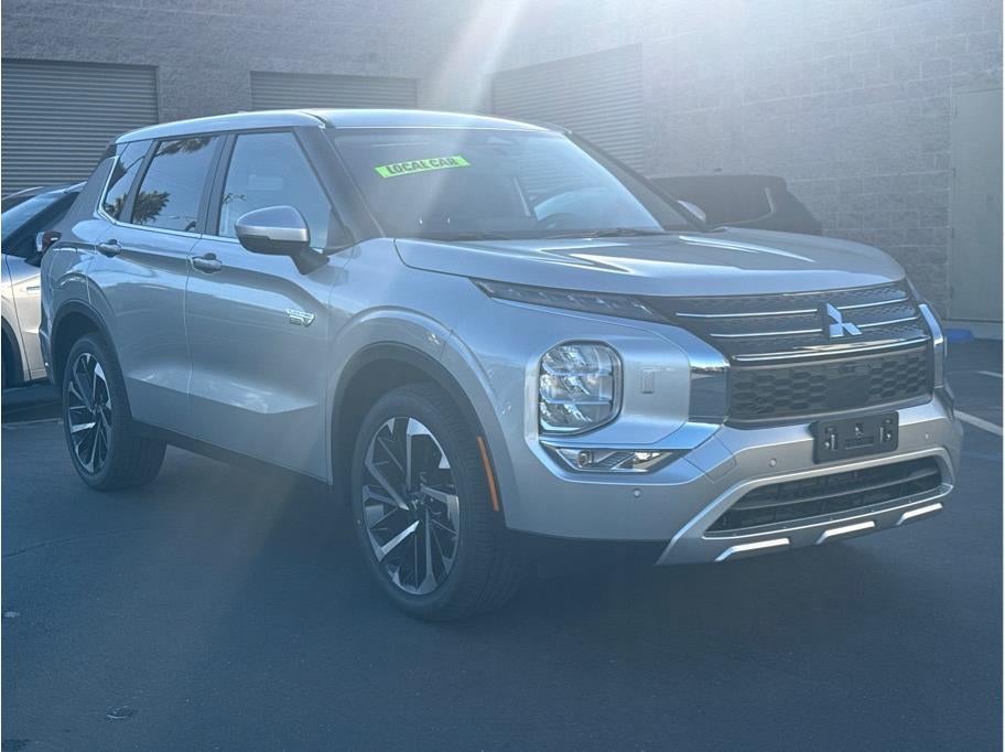 2025 Mitsubishi Outlander PHEV SE
