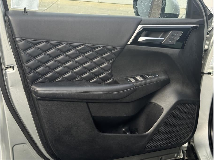 2023 Mitsubishi Outlander PHEV SEL Sport Utility 4D