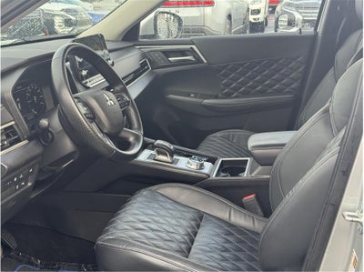 2023 Mitsubishi Outlander PHEV SEL Sport Utility 4D