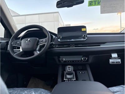 2025 Mitsubishi Outlander PHEV SE Tech Package