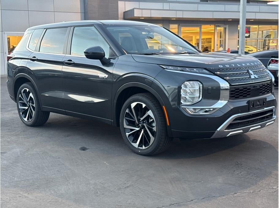2025 Mitsubishi Outlander PHEV SE