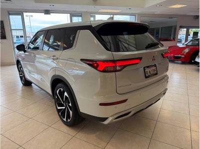 2024 Mitsubishi Outlander PHEV SE Sport Utility 4D