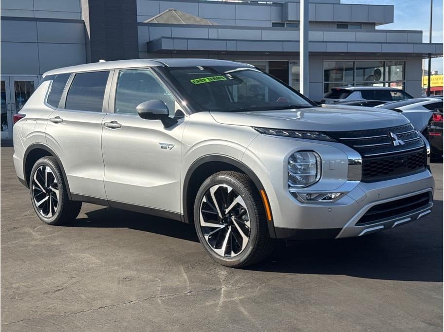 2025 Mitsubishi Outlander PHEV SE Tech Package