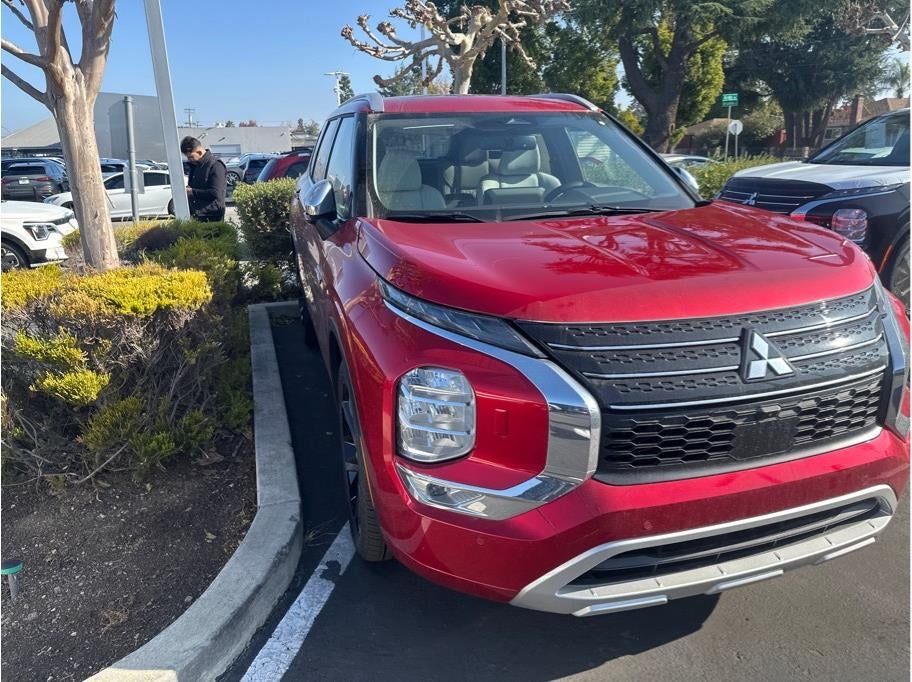 2025 Mitsubishi Outlander PHEV SEL