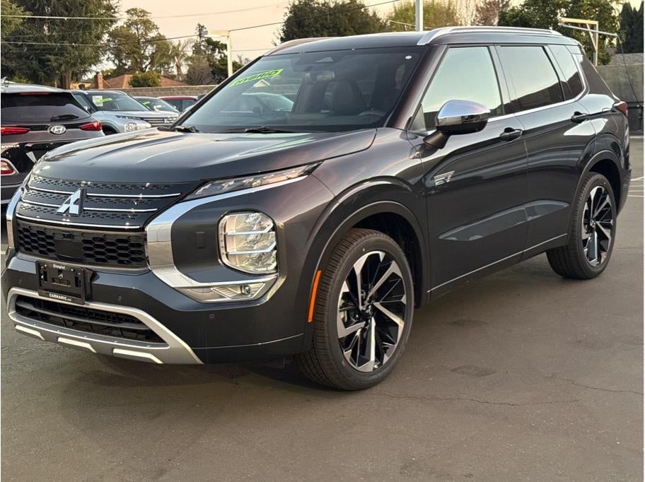 2025 Mitsubishi Outlander PHEV SEL Premium Pacakge