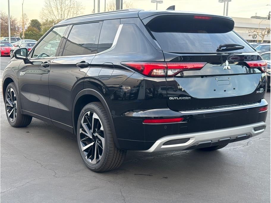 2025 Mitsubishi Outlander PHEV SEL