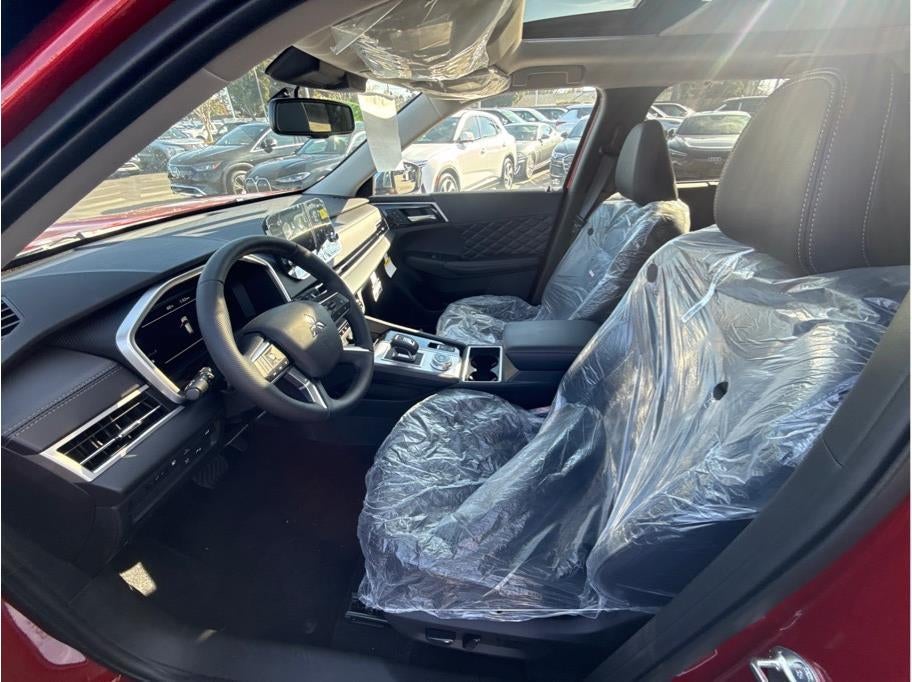 2025 Mitsubishi Outlander PHEV SEL