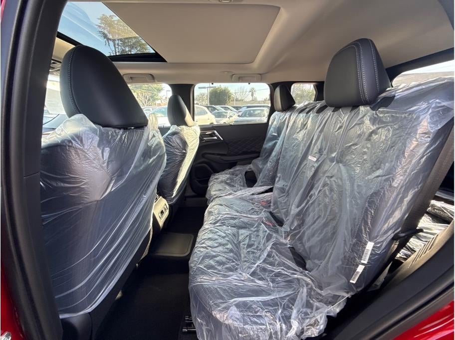 2025 Mitsubishi Outlander PHEV SEL