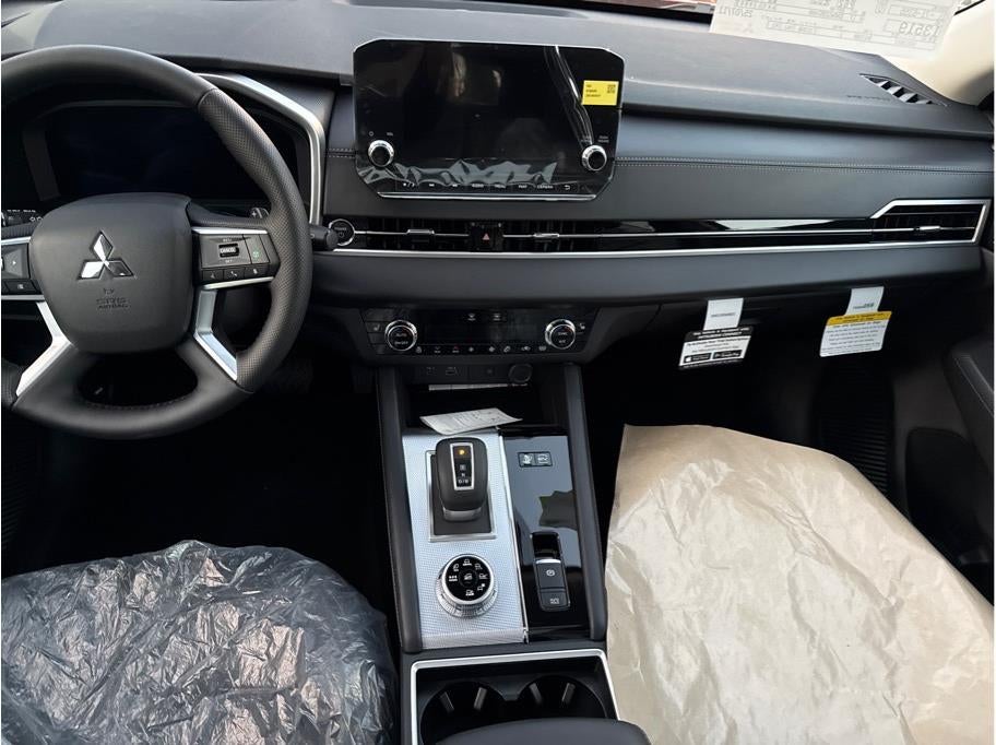 2025 Mitsubishi Outlander PHEV SEL